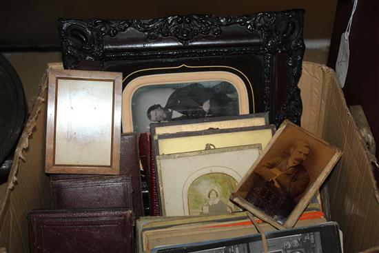 Qty of Victorian cased & framed photographs